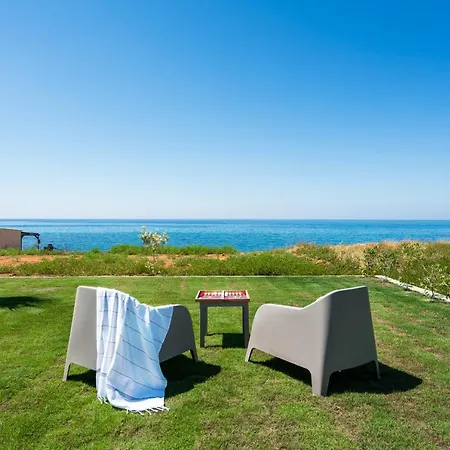 Villa Beachfront Nymphes Aigli, Brand New With Pool, Children Area & Bbq