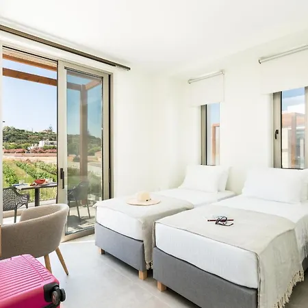 Villa Beachfront Nymphes Aigli, Brand New With Pool, Children Area & Bbq *