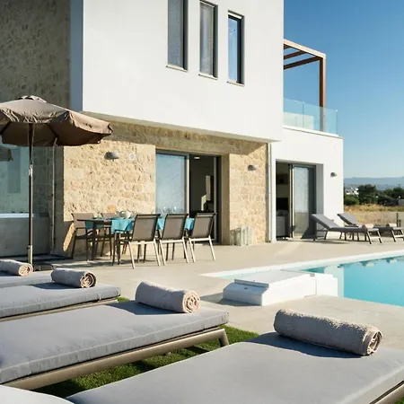 Beachfront Nymphes Aigli, Brand New With Pool, Children Area & Bbq Villa
