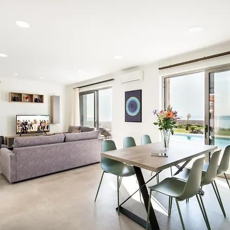 Villa Beachfront Nymphes Aigli, Brand New With Pool, Children Area & Bbq Skaleta